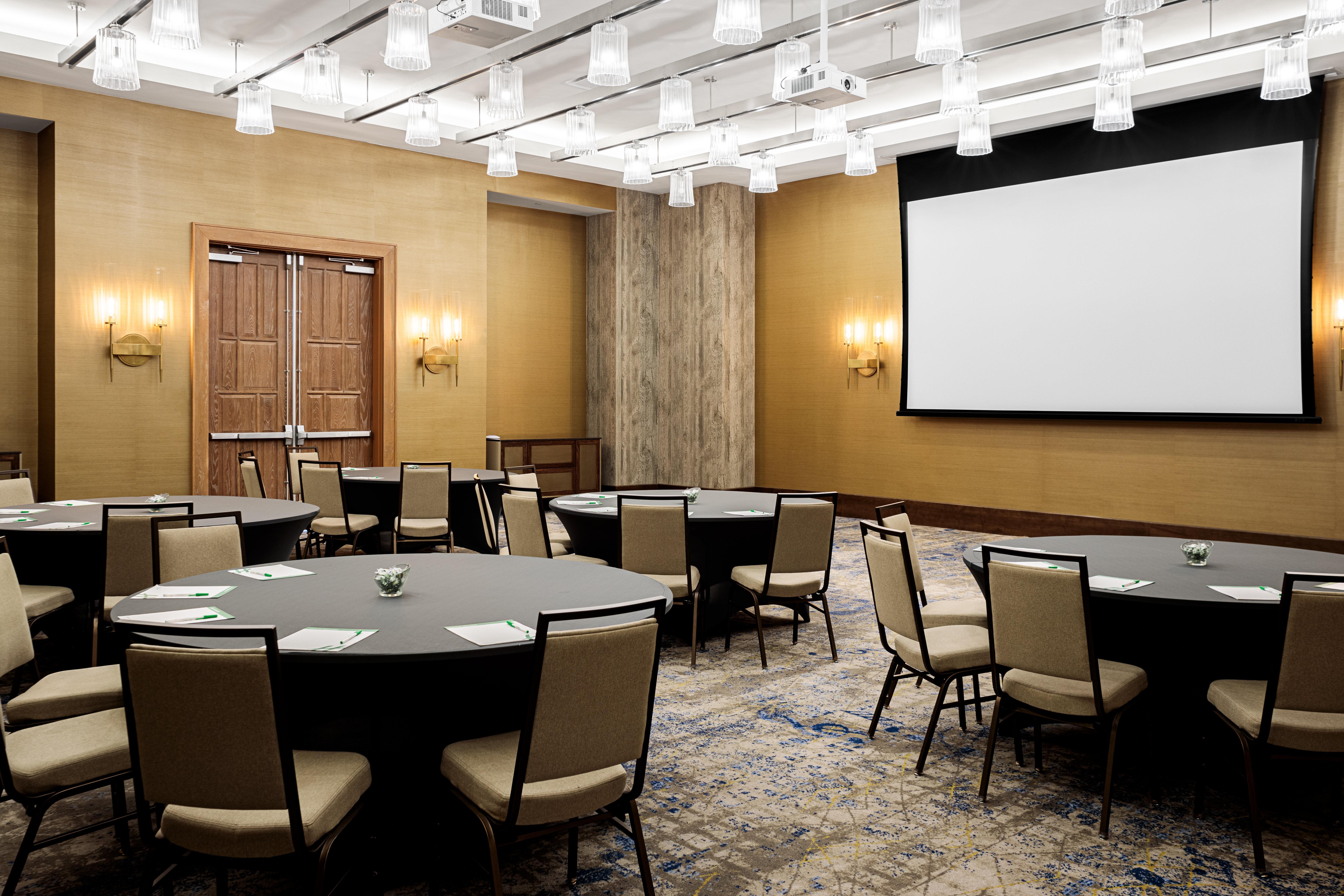 Holiday Inn & Suites Nashville Downtown Broadway מראה חיצוני תמונה