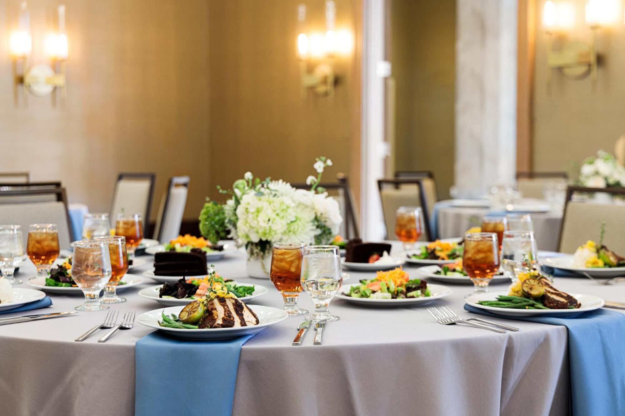 Holiday Inn & Suites Nashville Downtown Broadway מראה חיצוני תמונה