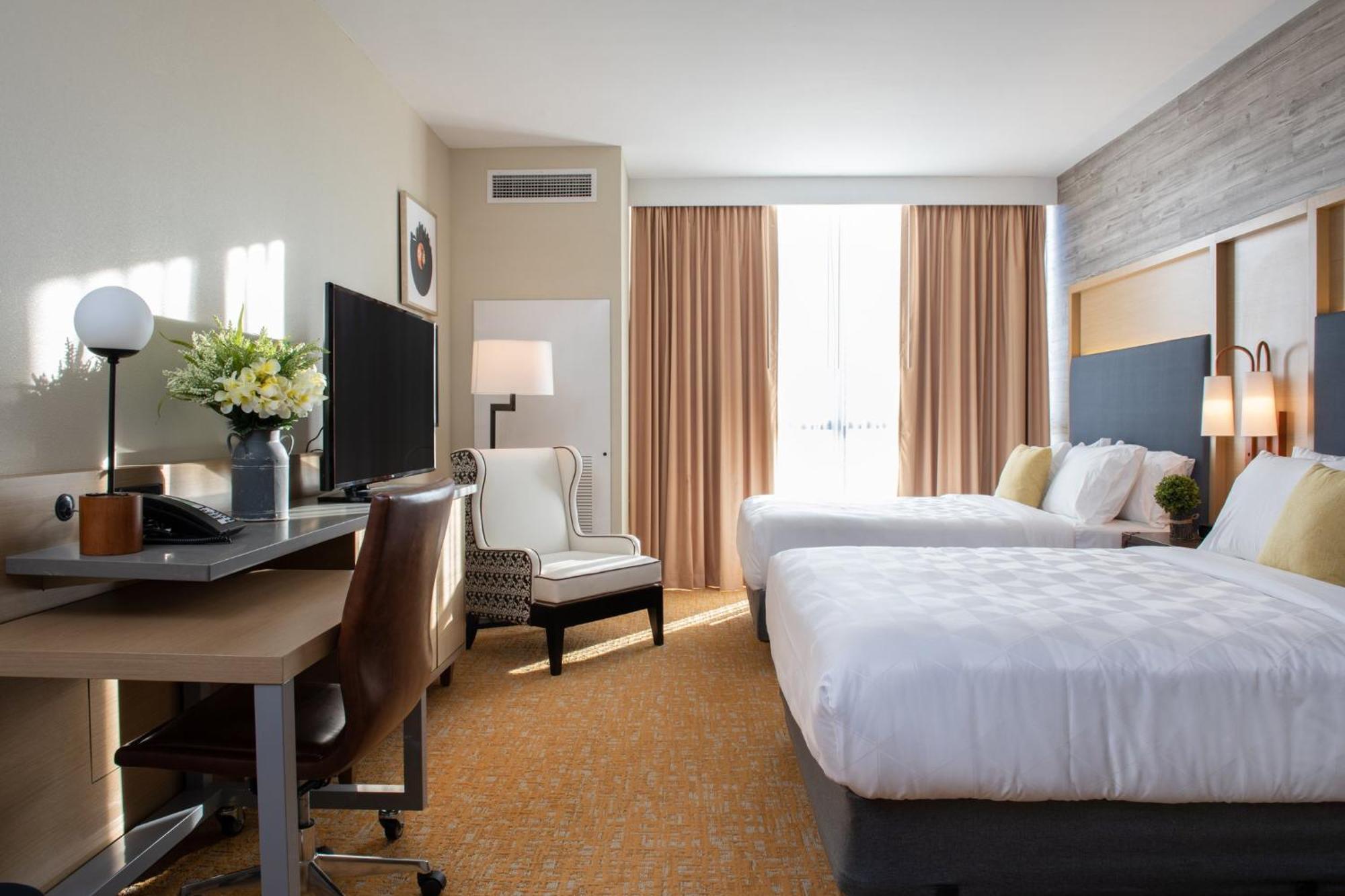Holiday Inn & Suites Nashville Downtown Broadway מראה חיצוני תמונה