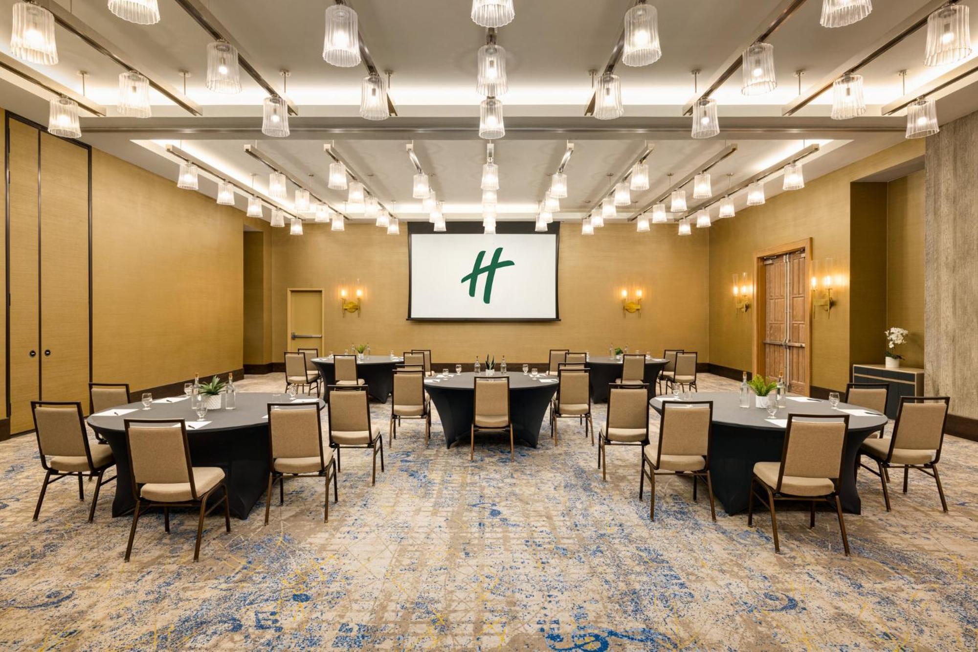 Holiday Inn & Suites Nashville Downtown Broadway מראה חיצוני תמונה